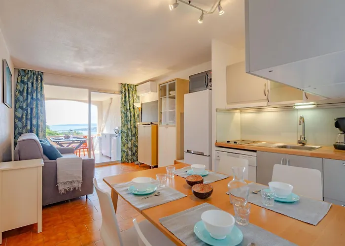 公寓 Les Coteaux De La Nartelle-20 By Interhome *